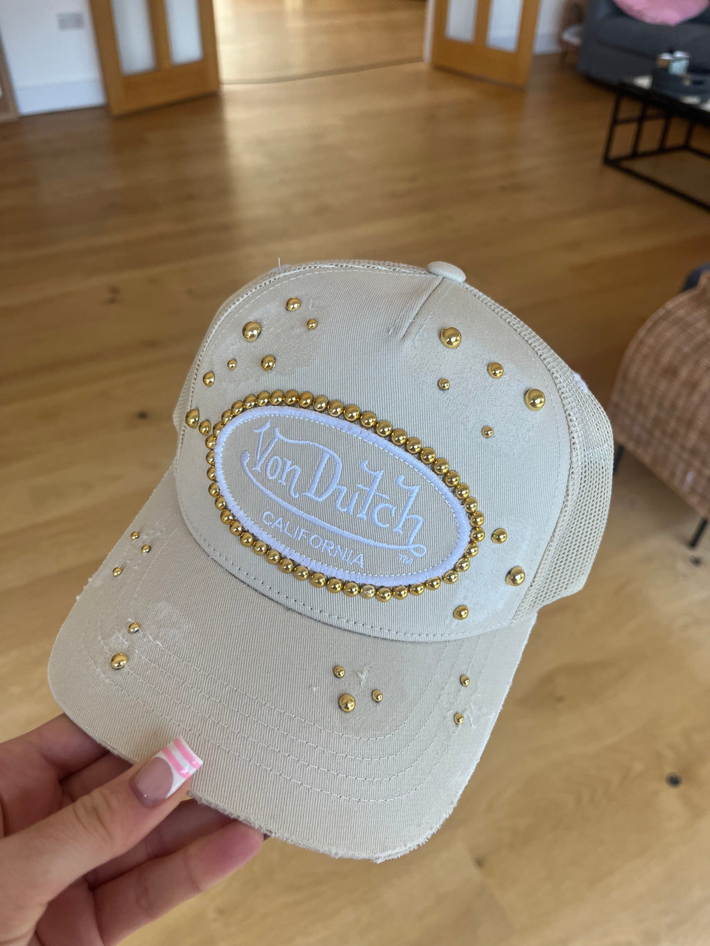 Reworked Beige Von dutch distressed Gold pearled cap Copy)