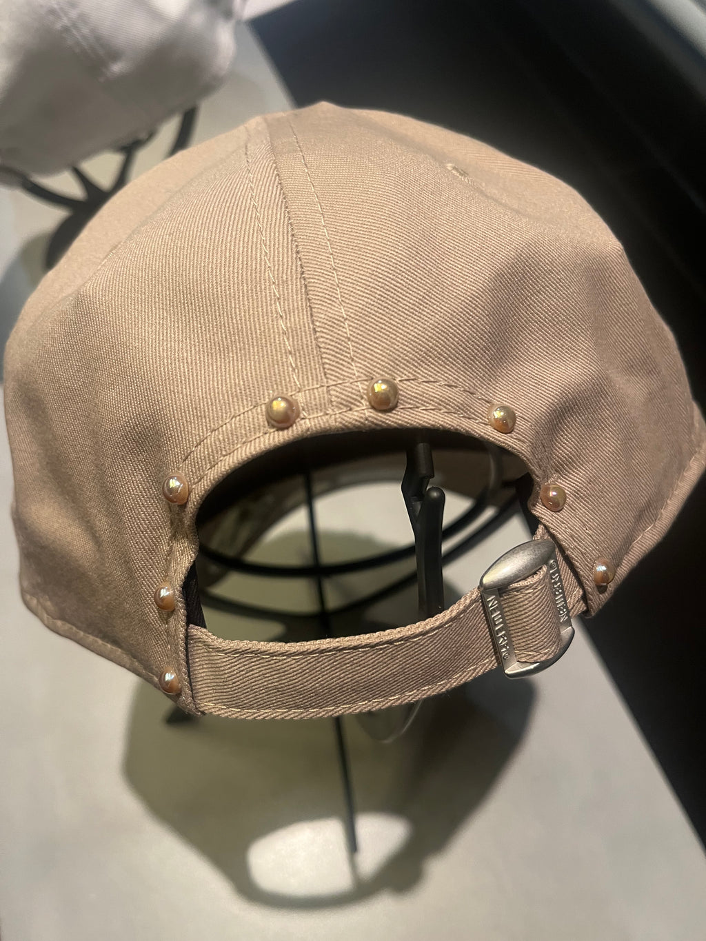Beige embellished New York Yankees cap