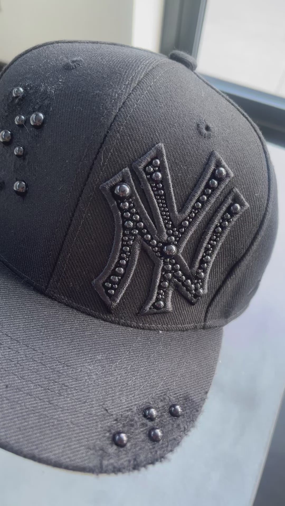 Black angel wings New York Yankees snapback
