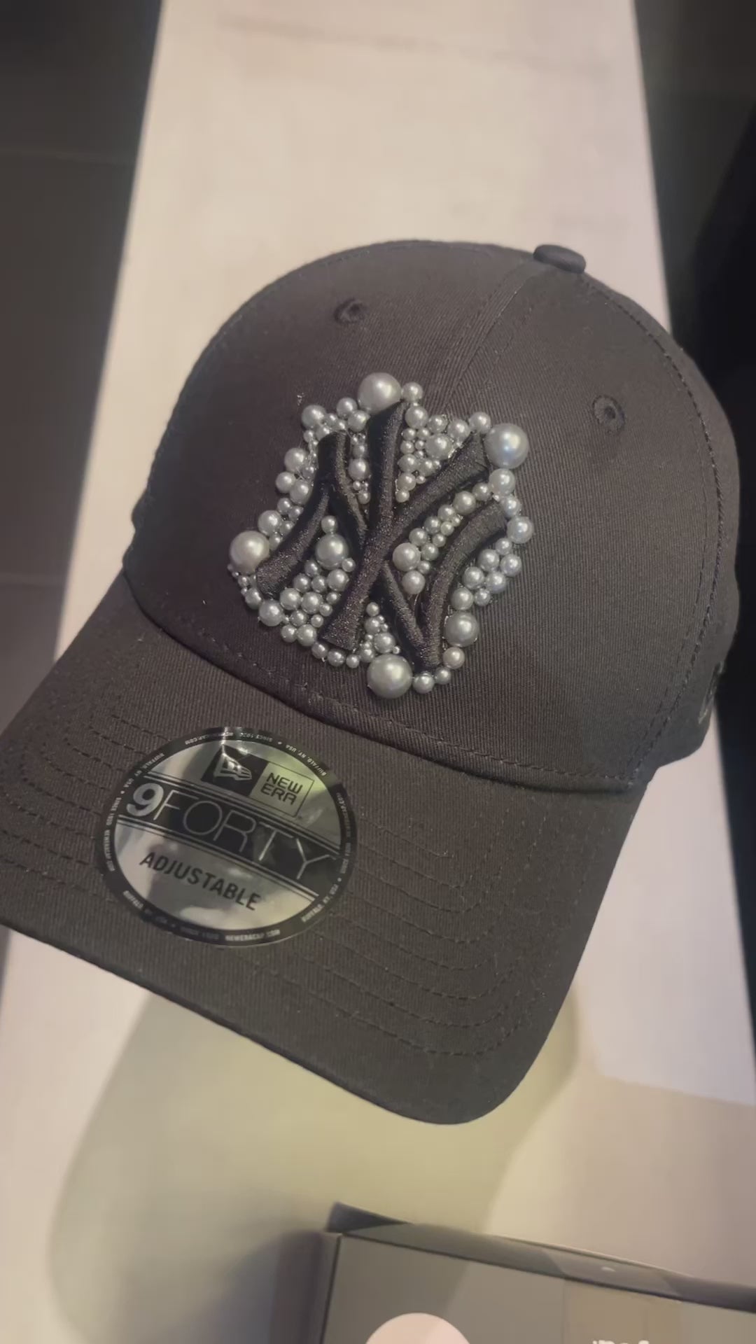 Black grey pearled logo New York Yankees Cap